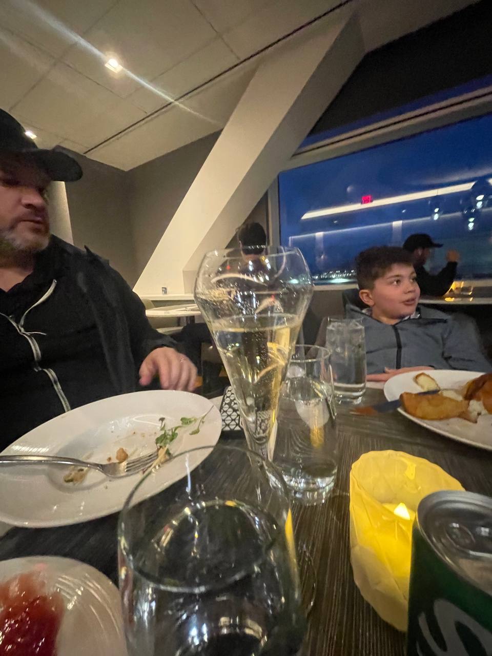 Dining and champagne in the Polaris Lounge